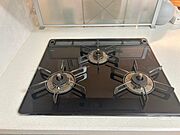 3口のガスコンロで、お料理はよりスピーディーに。 