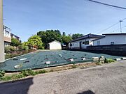 隣家とのゆとりにもこだわりを。広々敷地にご注目ください。 
