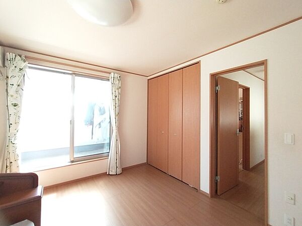 洋室を拡大表示