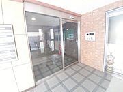 オートロックで安心ですね。