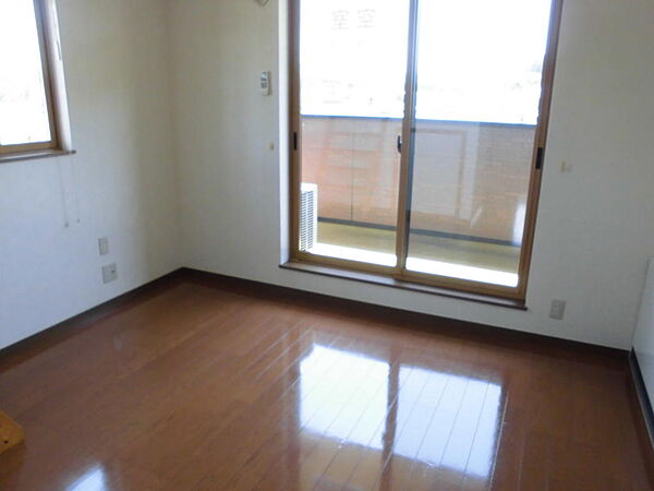 apartment 宮城県角田市岡字駅前北18-4
岡の賃貸情報を見る
物件地図