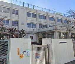 [周辺] 大田区立石川台中学校 徒歩9分。 680m
