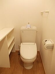 [トイレ] ゆったりとした空間のトイレです