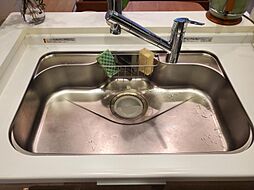 [キッチン] 水栓一体型の浄水器付き。お料理にすぐに使えます