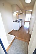 玄関から見たお部屋