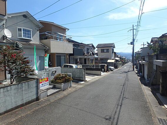 物件の前はこの...