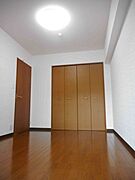 5.6帖の洋室(※実際は反転となります)