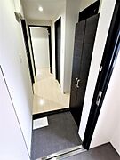 玄関から見たお部屋
