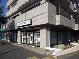 [周辺] 徒歩2分(180m)のところに、久里浜横井クリニックもあるので病院へも気軽に行けます