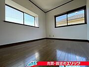 【2F　洋室6帖】