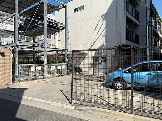 駐車場　空有（...