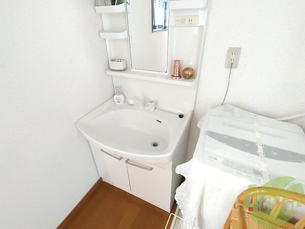 画像15:洗面台は独立洗面台です。毎日の身支度が楽しくなりそうですね。