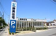 （大津店）イオンモール姫路大津の北側に店舗がございます。現地案内は、週末・平日問わず随時お任せください。ローン相談もご遠慮なく。資料請求はいつでもどうぞ。詳しい資料をお届けいたします。