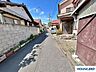 外観：前面道路含む現地写真