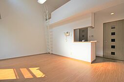 ストゥディオ・ローズマリー 2階1Kのリビング/ダイニング