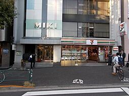 [周辺] 【コンビニエンスストア】セブンイレブン 渋谷区渋谷2の南店まで25ｍ
