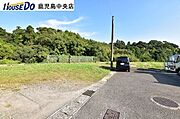 西向き道路【敷地面積439.86m2(133.05坪)】建築条件付き！日当り良好な敷地です♪
