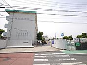 湯川小学校(300m)