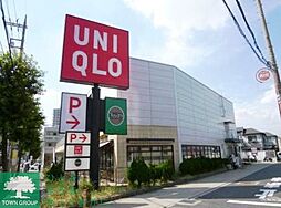 [周辺] ユニクロ駒沢自由通り店 徒歩9分。ショッピングセンター 680m
