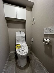 [トイレ] 未使用でウォシュレット完備。快適に使用できます