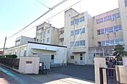 高崎市立新町中学校（307m）