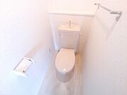 清潔感のあるトイレです。