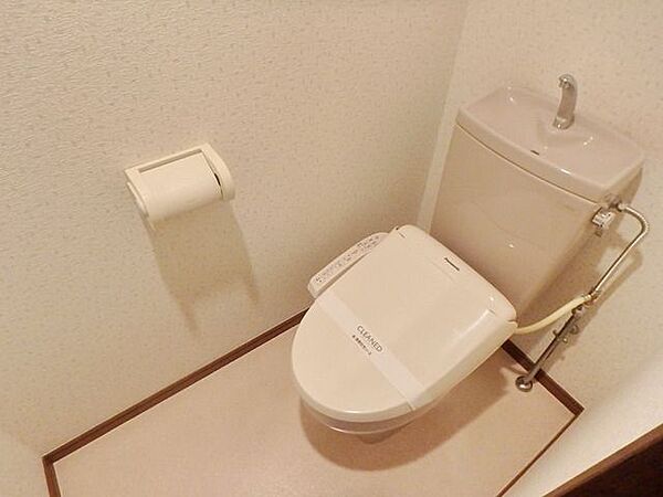 東京都小平市美園町 賃貸マンション 3階 トイレ