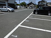 建物敷地内に駐車場を完備