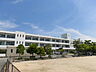 周辺：神埼市立千代田中部小学校（1556m）