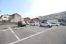 生野小学校前月極貸駐車場