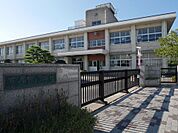 佐賀市立東与賀小学校（2104m）