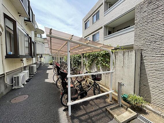 駐輪場