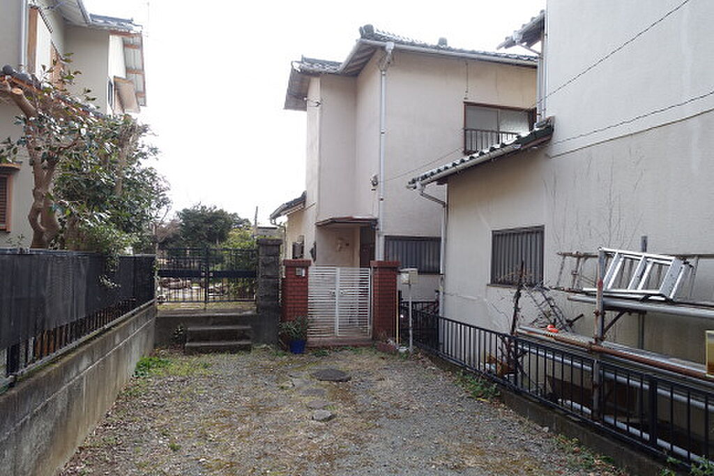 Image 8