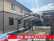 車２台がラクラク駐車できる、広々スペース！！