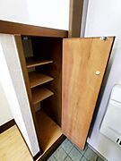 玄関横のシューズボックス