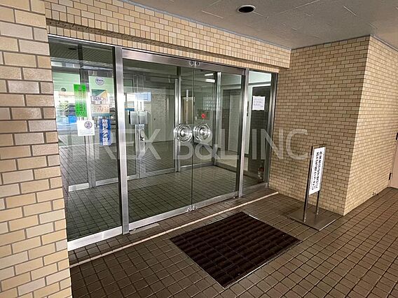 オートロックあ...