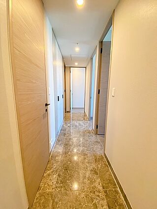 玄関からつなが...