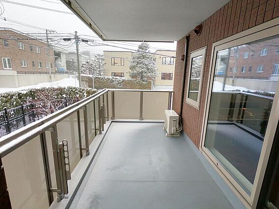 バルコニー付き