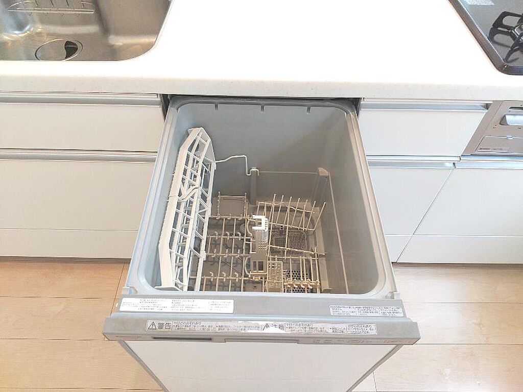 家事時間の短縮ができる食器洗乾燥機。