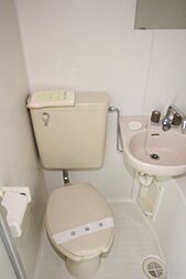 [トイレ] コンパクトで使いやすいトイレです