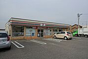 セブンイレブン小松町新屋敷店 550m
