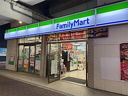 [周辺] ファミリーマート 新鎌ケ谷駅店（357m）
