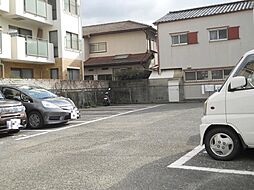 川添町モータープール