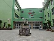 和歌山市立湊小学校まで784m