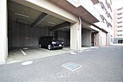 敷地内駐車場、空き状況要確認。
