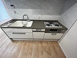 [キッチン] 使いやすくスタイリッシュなキッチン空間