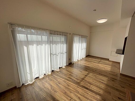 リビング/ダイ...