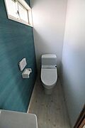 1階トイレ（前回募集時の内装です。現テナントの内装とは異なります。）