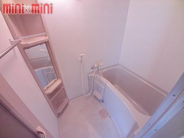画像5:清潔感のある浴室