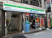 コンビニエンスストアファミリーマート神田西口店まで173ｍ